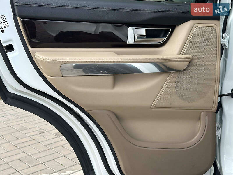 Внедорожник / Кроссовер Land Rover Range Rover Sport 2010 в Одессе