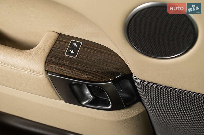 Позашляховик / Кросовер Land Rover Range Rover Sport 2017 в Одесі