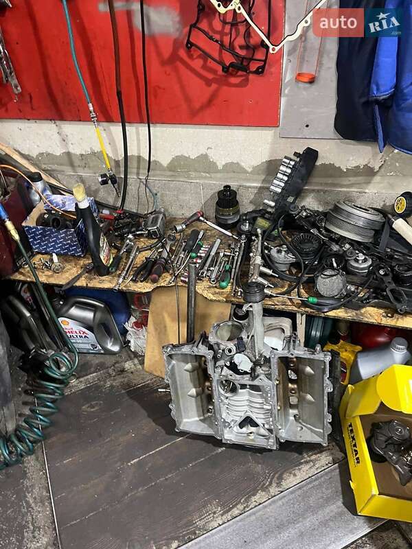 Внедорожник / Кроссовер Land Rover Range Rover Sport 2013 в Кривом Роге