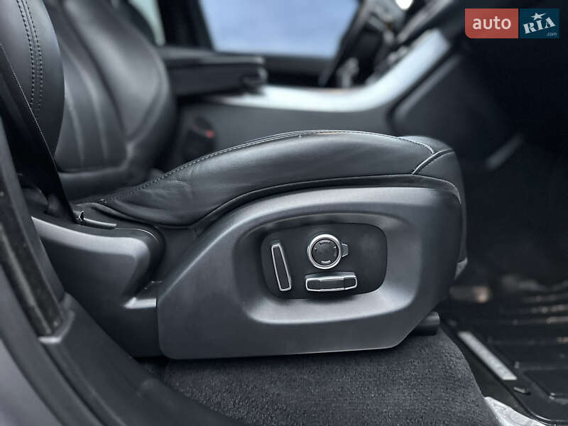 Внедорожник / Кроссовер Land Rover Range Rover Sport 2016 в Владимире фото 72 Внедорожник / Кроссовер Land Rover Range Rover Sport 2016 в Владимире