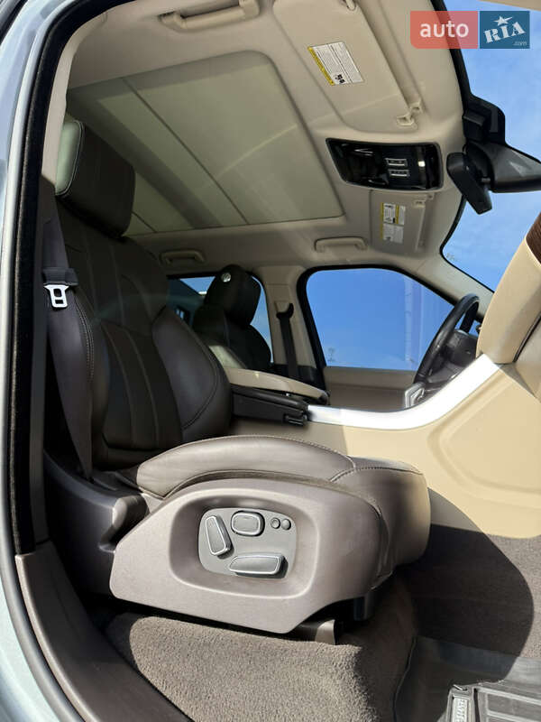 Внедорожник / Кроссовер Land Rover Range Rover Sport 2014 в Дубно