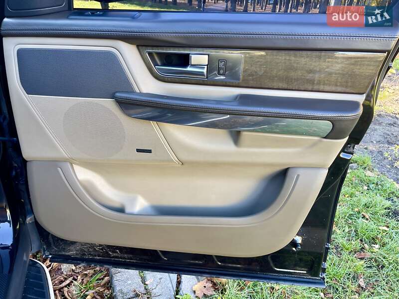 Внедорожник / Кроссовер Land Rover Range Rover Sport 2009 в Киеве