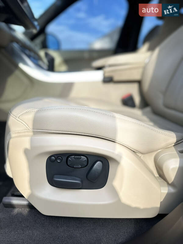 Внедорожник / Кроссовер Land Rover Range Rover Sport 2014 в Киеве