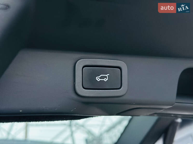 Внедорожник / Кроссовер Land Rover Range Rover Sport 2016 в Харькове