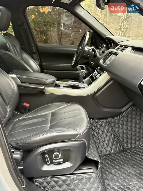 Позашляховик / Кросовер Land Rover Range Rover Sport 2016 в Рівному
