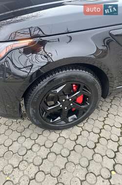 Позашляховик / Кросовер Land Rover Range Rover Sport 2018 в Чернівцях