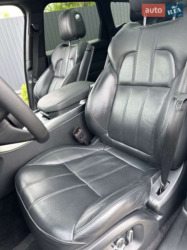 Внедорожник / Кроссовер Land Rover Range Rover Sport 2017 в Радомышле