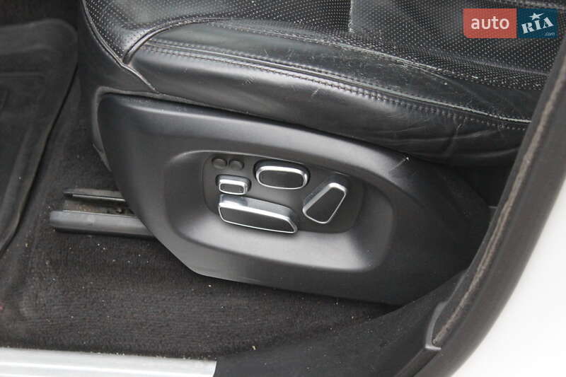 Внедорожник / Кроссовер Land Rover Range Rover Sport 2013 в Днепре