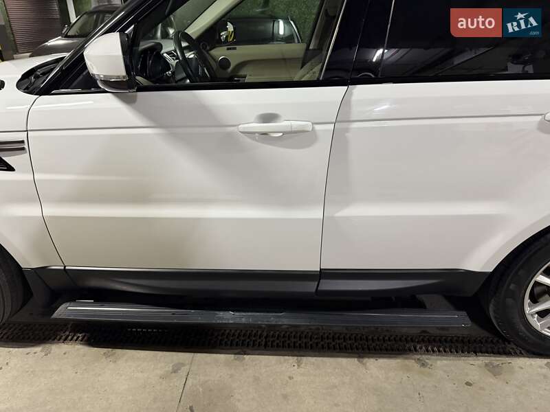 Внедорожник / Кроссовер Land Rover Range Rover Sport 2016 в Киеве