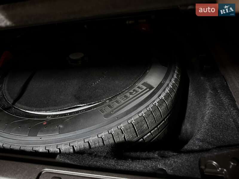 Внедорожник / Кроссовер Land Rover Range Rover Sport 2016 в Киеве