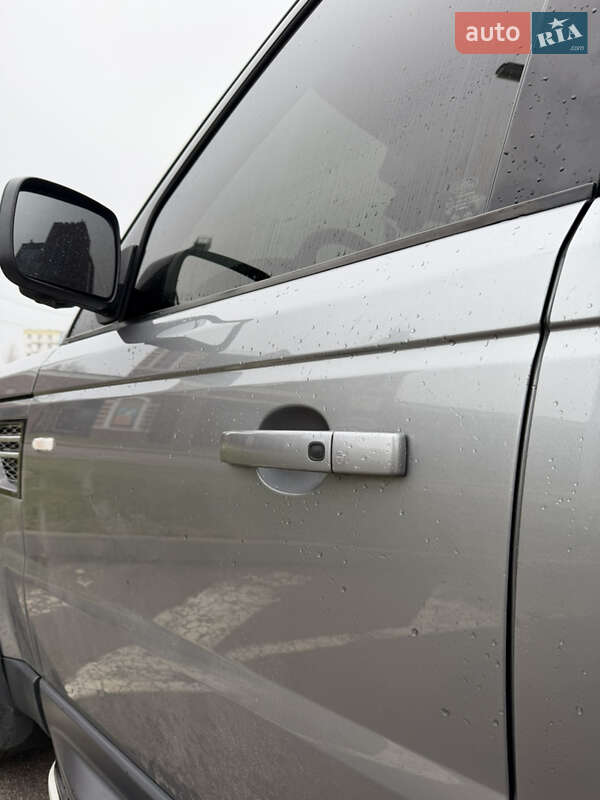 Внедорожник / Кроссовер Land Rover Range Rover Sport 2011 в Киеве