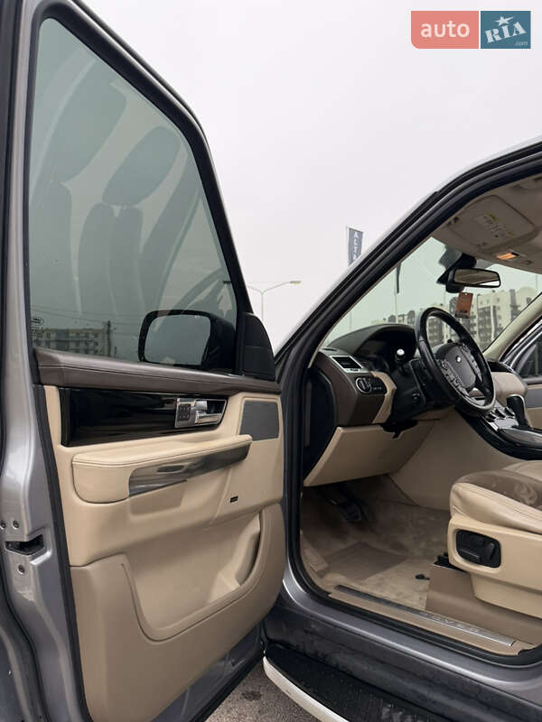Внедорожник / Кроссовер Land Rover Range Rover Sport 2011 в Киеве