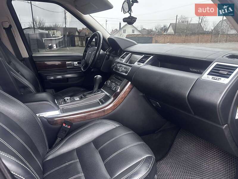 Внедорожник / Кроссовер Land Rover Range Rover Sport 2010 в Дубно