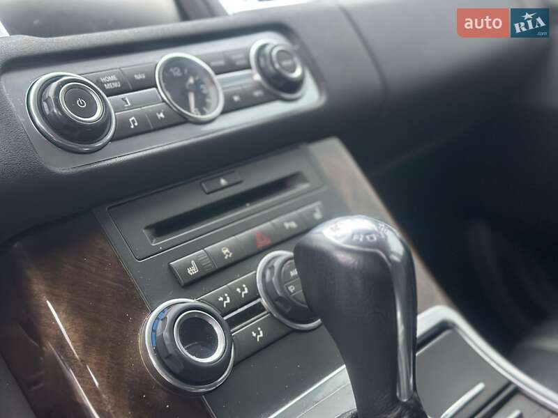 Внедорожник / Кроссовер Land Rover Range Rover Sport 2010 в Дубно