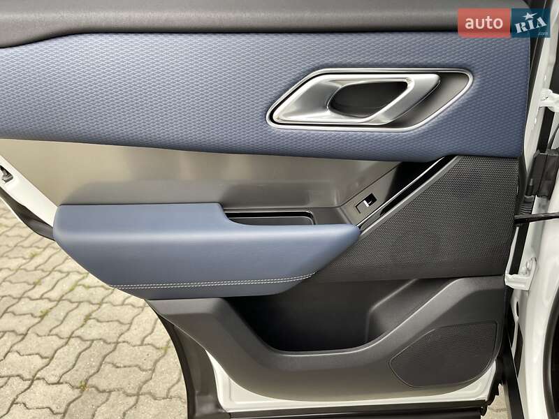 Внедорожник / Кроссовер Land Rover Range Rover Velar 2018 в Стрые