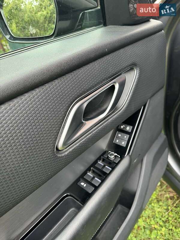 Внедорожник / Кроссовер Land Rover Range Rover Velar 2019 в Хмельницком фото 7 Внедорожник / Кроссовер Land Rover Range Rover Velar 2019 в Хмельницком
