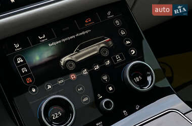 Позашляховик / Кросовер Land Rover Range Rover Velar 2018 в  фото 20 Позашляховик / Кросовер Land Rover Range Rover Velar 2018 в