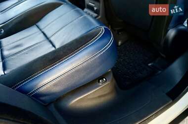 Внедорожник / Кроссовер Land Rover Range Rover Velar 2017 в 