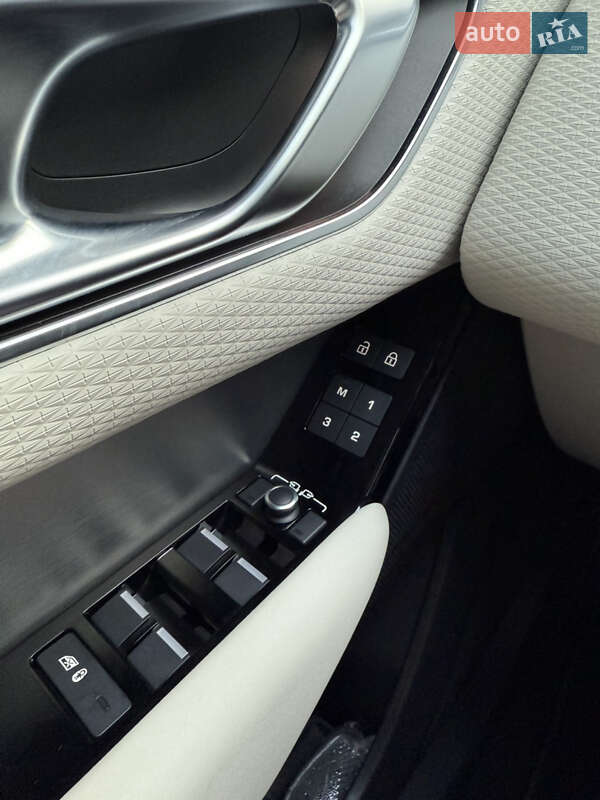 Внедорожник / Кроссовер Land Rover Range Rover Velar 2022 в Ровно