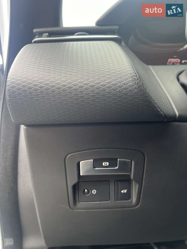 Позашляховик / Кросовер Land Rover Range Rover Velar 2018 в Володимирі