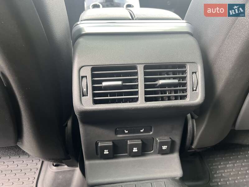 Позашляховик / Кросовер Land Rover Range Rover Velar 2018 в Володимирі