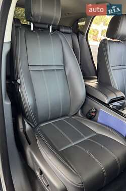 Внедорожник / Кроссовер Land Rover Range Rover Velar 2018 в 