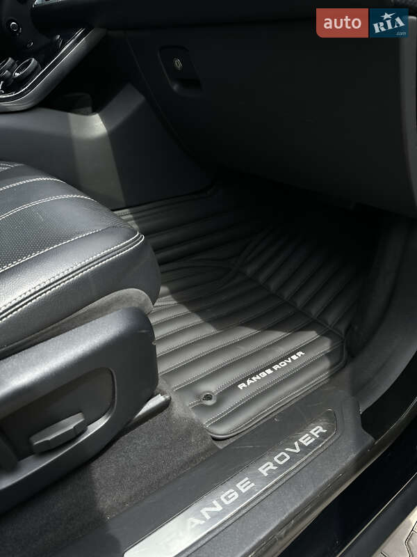 Внедорожник / Кроссовер Land Rover Range Rover Velar 2017 в Кривом Роге