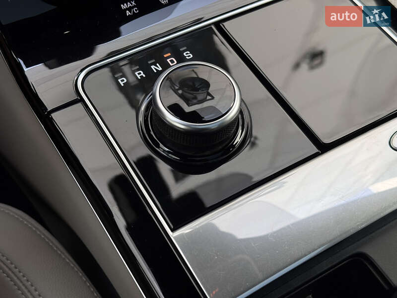 Внедорожник / Кроссовер Land Rover Range Rover Velar 2018 в Киеве