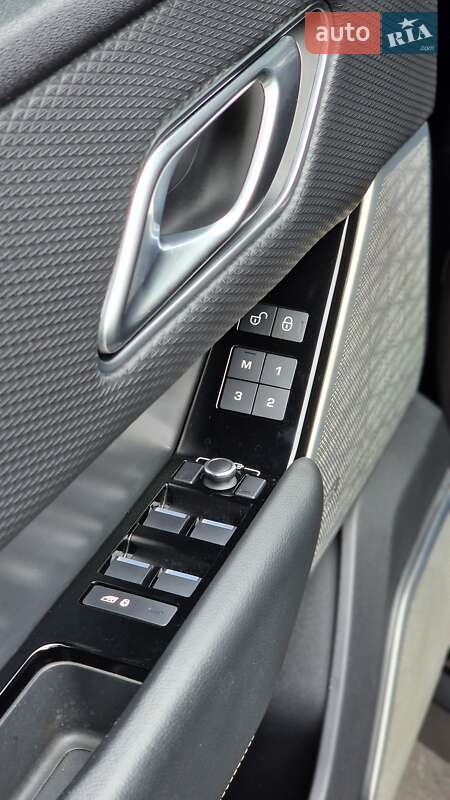 Внедорожник / Кроссовер Land Rover Range Rover Velar 2017 в Львове