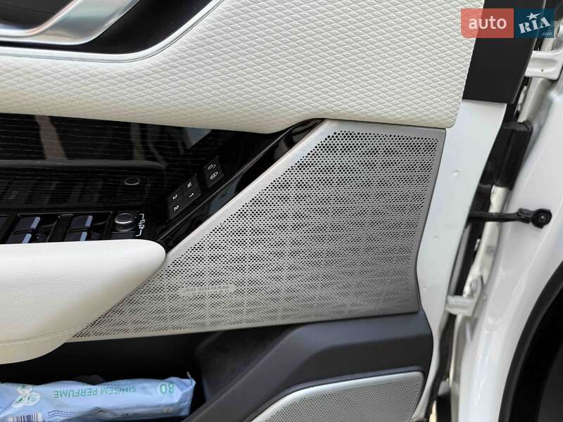 Внедорожник / Кроссовер Land Rover Range Rover Velar 2018 в Львове