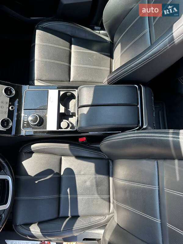 Внедорожник / Кроссовер Land Rover Range Rover Velar 2017 в Одессе фото 32 Внедорожник / Кроссовер Land Rover Range Rover Velar 2017 в Одессе