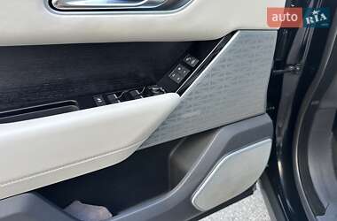 Внедорожник / Кроссовер Land Rover Range Rover Velar 2018 в 