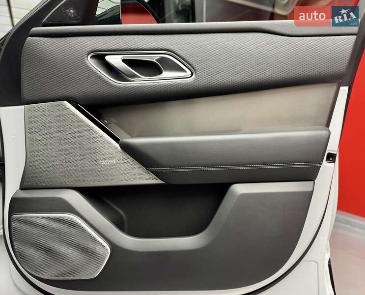 Внедорожник / Кроссовер Land Rover Range Rover Velar 2017 в Киеве