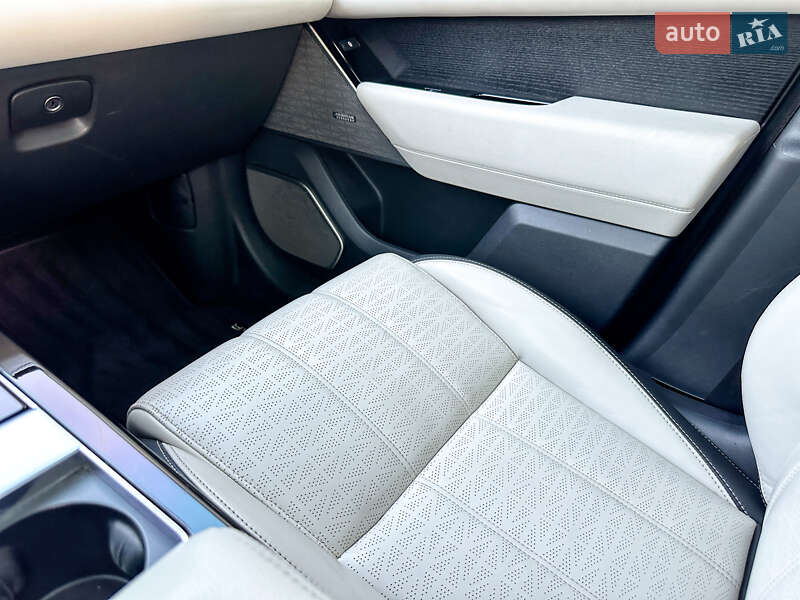 Внедорожник / Кроссовер Land Rover Range Rover Velar 2017 в Киеве