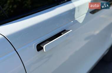 Внедорожник / Кроссовер Land Rover Range Rover Velar 2020 в 