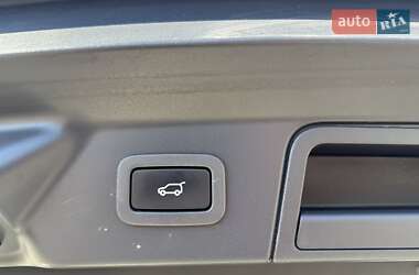 Внедорожник / Кроссовер Land Rover Range Rover Velar 2021 в 