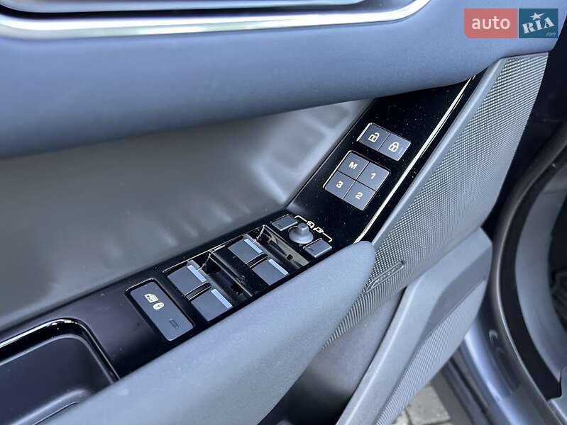 Внедорожник / Кроссовер Land Rover Range Rover Velar 2024 в Днепре