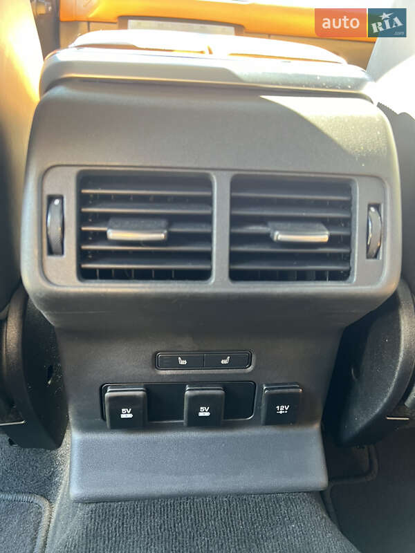 Позашляховик / Кросовер Land Rover Range Rover Velar 2019 в Золочеві