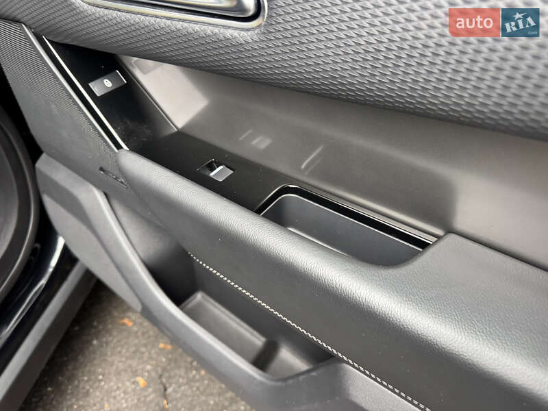 Позашляховик / Кросовер Land Rover Range Rover Velar 2018 в Києві