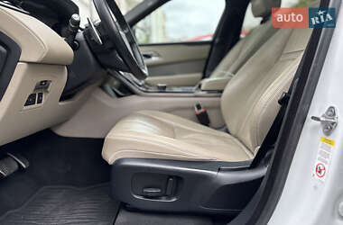 Внедорожник / Кроссовер Land Rover Range Rover Velar 2018 в 