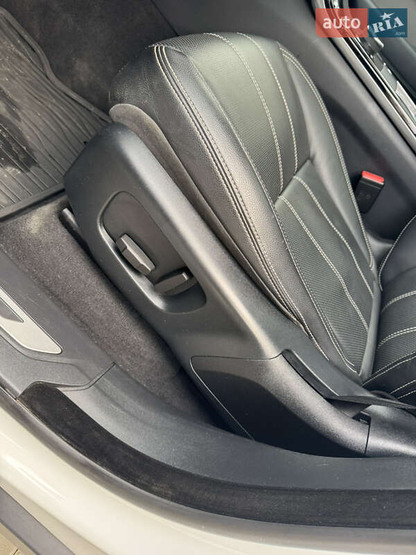 Внедорожник / Кроссовер Land Rover Range Rover Velar 2019 в Киеве фото 31 Внедорожник / Кроссовер Land Rover Range Rover Velar 2019 в Киеве