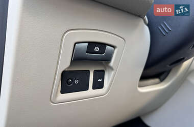 Внедорожник / Кроссовер Land Rover Range Rover Velar 2017 в 
