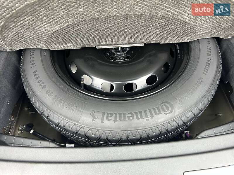 Внедорожник / Кроссовер Land Rover Range Rover Velar 2025 в Киеве фото 33 Внедорожник / Кроссовер Land Rover Range Rover Velar 2025 в Киеве