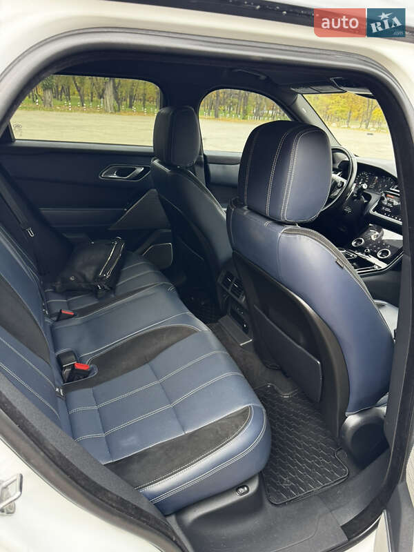 Позашляховик / Кросовер Land Rover Range Rover Velar 2017 в Рівному