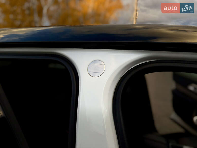 Внедорожник / Кроссовер Land Rover Range Rover Velar 2017 в Тернополе фото 86 Внедорожник / Кроссовер Land Rover Range Rover Velar 2017 в Тернополе