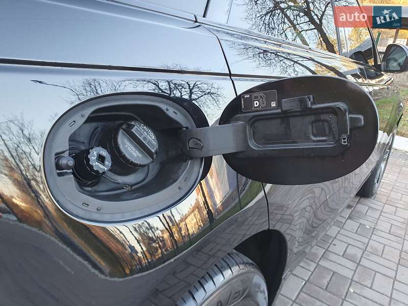 Позашляховик / Кросовер Land Rover Range Rover Velar 2017 в Києві