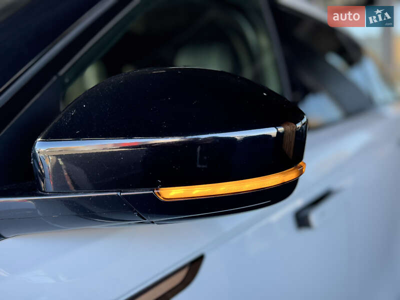 Внедорожник / Кроссовер Land Rover Range Rover Velar 2018 в Виннице фото 16 Внедорожник / Кроссовер Land Rover Range Rover Velar 2018 в Виннице