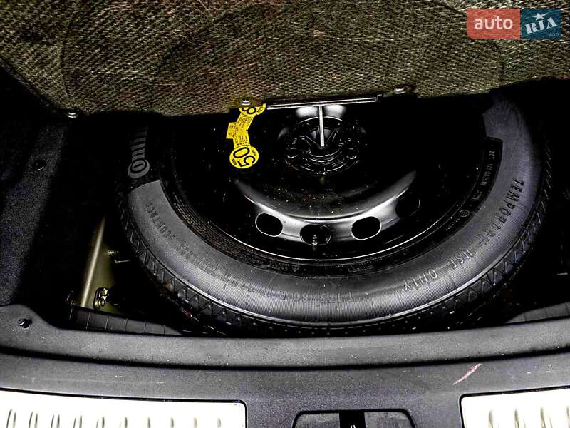 Внедорожник / Кроссовер Land Rover Range Rover Velar 2022 в Кременчуге