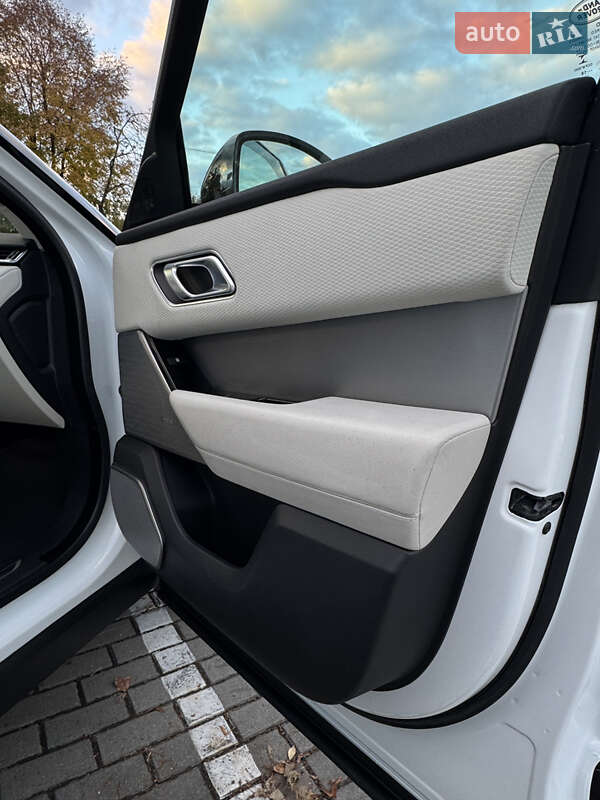 Позашляховик / Кросовер Land Rover Range Rover Velar 2019 в Коломиї