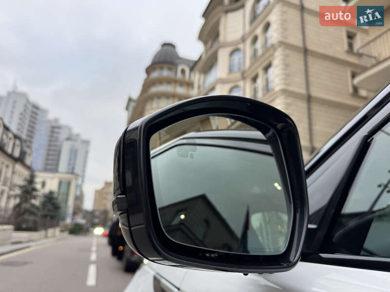 Позашляховик / Кросовер Land Rover Range Rover Velar 2019 в Києві фото 20 Позашляховик / Кросовер Land Rover Range Rover Velar 2019 в Києві